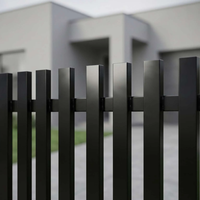 Pagar Aluminium Vertikal Komersial, Tugas Berat, Lapisan Bubuk Hitam, Ukuran Kustom untuk Keamanan Rumah Villa dan Taman