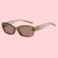 Lunettes de soleil rétro minimalistes pour femmes, verres UV400, monture PC, accessoire de mode haut de gamme