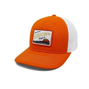 Casquette Trucker à 6 Panneaux Structurée et Respirante avec Dos en Maille, Personnalisable avec Écusson Tissé, pour Adulte, Idéale pour l'Extérieur, Fabriquée en Usine au Vietnam - Product Image 2