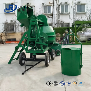 Hormigonera Autocargable Equipada con Tolva Elevadora, Ampliamente Utilizada en Obras Comerciales y Construcción Residencial Privada - Product Image 1