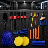 Kit d'outils de lavage de voiture multifonction 20 pièces en plastique, brosses de détail souples, nettoyeur de grille d'aération, spatule de décapage, gant de lavage, tampon de polissage, serviette de nettoyage en profondeur