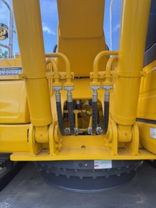 Excavadora de cadenas Komatsu PC210 usada de 21 toneladas, motor Komatsu original de Japón, sistema hidráulico estable, excavadora mediana para movimiento de tierras. - Product Image 6