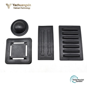 Plaque de protection inférieure réglable en plastique robuste de 1 pouce avec protection en caoutchouc pour sacs de voyage - Product Image 2