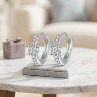 Anting Perak S925 EK211 untuk Wanita, Anting Zirkon Sederhana, Lingkaran Kecil yang Stylish dan Anggun
