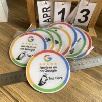 Plaque de commentaires Google NFC RFID, carte ISO modèle Pivot U-Card en PVC, acrylique, époxy, étanche, avec code QR et puces 213/215/216