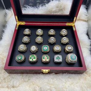 18 pièces Boston <span class=keywords><strong>Celtics</strong></span> Basketball Championship Plaqué or 18K Alliage de cuivre <span class=keywords><strong>Ensemble</strong></span> de bagues de mode pour enfants Collection de fans - Product Image 1