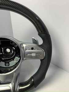 Volant de voiture en fibre de carbone pour <span class=keywords><strong>Mercedes</strong></span> Benz C200 C300 E200 E300 <span class=keywords><strong>GLC</strong></span> CLS, cuir perforé personnalisé, <span class=keywords><strong>prix</strong></span> de gros - Product Image 5