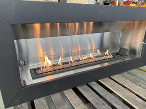 Chimenea de gas reclusa moderna en acabado de acero inoxidable cepillado Quema limpia Instalación de tipo de inserción de Calefacción Eficiente para el hogar - Product Image 3