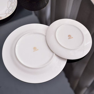 ชุดอาหารค่ำหรูหราสไตล์ยุโรป ทำจากเซรามิกเนื้อละเอียด สำหรับครอบครัว จานอาหารตะวันตก ชุดกาแฟ ขายดี คลาสสิค - Product Image 6