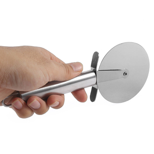 High Quality 2pcs Stainless Steel Multi-functional Eco-Friendly Durable Pizza <b>Tools</b> Pizza Spatula Round <b>Rolling</b> Pizza Cutter - Product Image 3