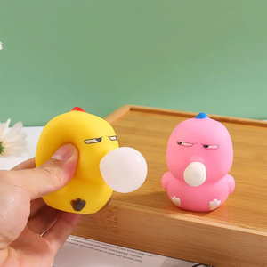 Piccolo giallo pollo lento rimbalzo Anti-Stress artefatto di decompressione pizzicamento Spit Bubble giocattolo per fascia di età da 5 a 7 anni - Product Image 3