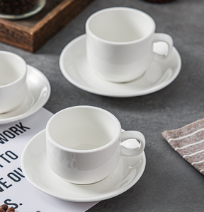 Taza y Platillo de Café de Cerámica Blanca al por Mayor, con Logotipo Personalizado, para Hotel, Restaurante, Cafetería, Juego de Tazas Modernas de Porcelana, Aptas para Lavavajillas - Product Image 5