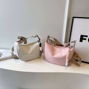 Nuevo Bolso de Hombro Tipo Hobo de Nailon Resistente al Agua para Mujer, Color Sólido, Moderno, Versátil, de Gran Capacidad, Bandolera - Product Image 3