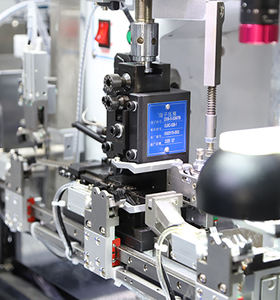 EW-8930 Doppelkopf-Gehäuseeinführmaschine mit CCD-<span class=keywords><strong>Tester</strong></span> und <span class=keywords><strong>CFM</strong></span>-Crimpkraft-Monitor - Product Image 3