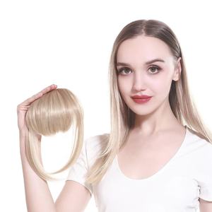 Venta al por mayor 8 pulgadas limpio Romo Clip frontal flequillo <span class=keywords><strong>corto</strong></span> Natural <span class=keywords><strong>Postizos</strong></span> grueso <span class=keywords><strong>pelo</strong></span> sintético liso con estilos de flecos - Product Image 2