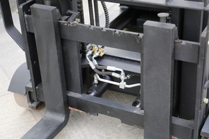 Apilador de Almacén Tipo Plataforma con Capacidad de 1500 kg y Altura de Elevación de 3 m a 7,5 m - Product Image 4