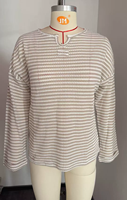 Haut à manches longues en tricot gaufré rayé blanc et kaki pour femme, col fendu, coupe ample décontractée, pull personnalisable avec logo