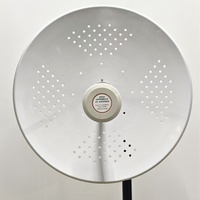 Antenne parabolique hyperbolique MIMO à gain élevé 4G & 5G 1700-4200Mhz 2x22dBI 48dBI 60cm pour routeur de communication