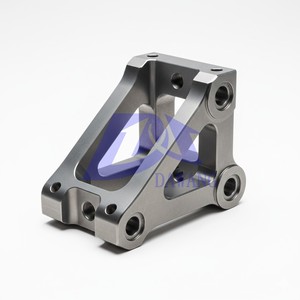 Supports structurels en alliage de titane usinés par CNC de qualité aéronautique, pièces de moteur d'avion - Product Image 1