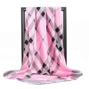 Sciarpa Quadrata Morbida da Donna in Poliestere Stampato Stile <span class=keywords><strong>Vintage</strong></span> Primaverile - Product Image 4