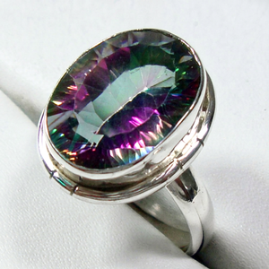 Bague élégante pour femme en argent sterling 925 avec topaze mystique taille ovale, bijou de cocktail en pierres précieuses colorées - Product Image 1