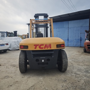 Japan Original TCM 100 10Tons Three Masts Diesel <b>Forklift</b> Counterbalance <b>Forklift</b> - Product Image 2