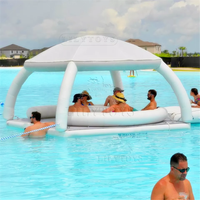 Plateforme flottante gonflable avec auvent, canapé, table et structure Drop Stitch pour les loisirs aquatiques sur yacht, lac ou complexe hôtelier
