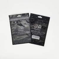 Éponge de maquillage professionnelle personnalisée, sacs en plastique à fermeture éclair noire avec face avant transparente et fond noir
