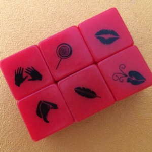 Xúc Xắc Xốp Tùy Chỉnh Xúc Xắc In Logo Màn Hình Bồn Rửa 16Mm Làm Theo Yêu Cầu - Product Image 5