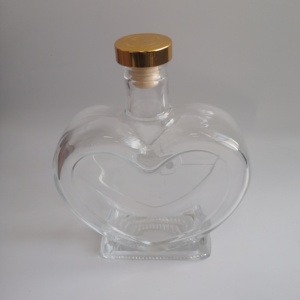 250ml 500ml 750ml Bouteille vide en forme de coeur avec bouchon - Product Image 4
