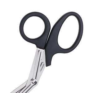 Ciseaux à pansements multi-usages en acier inoxydable médical de haute qualité, longueur 15 cm, ciseaux d'urgence pour traumatismes - Product Image 6