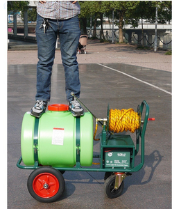 Équipement de jardinage agricole : Pulvérisateur sur chariot de 160 L avec pompe à batterie 48 V 20 Ah et <span class=keywords><strong>pièces</strong></span> de rechange - Product Image 5