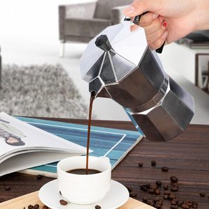 Cafetera Moka Clásica Estilo Italiano de Aluminio Pulido para 1/3/6/9/12 Tazas, Cafetera Espresso para Estufa - Product Image 5
