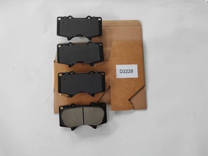 ผ้าเบรกหน้า D1210 รุ่น 04465-02220 04465-02400 24336 สำหรับรถยนต์ Corolla RAV4 Auris Prius เซรามิก ฝุ่นน้อย ราคาโรงงาน ขายส่ง - Product Image 5