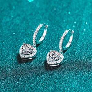 Pendientes de Moissanita de 2 Quilates, con Forma de Corazón, para el Día de San Valentín, Piedras de Moissanita VVS, Plata de Ley 925 - Product Image 3