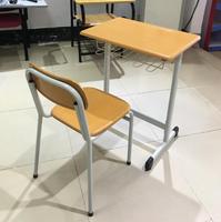Chaises de bureau pour étudiant simple Offre Spéciale conçues sur mesure Table d'étude de mobilier scolaire en bois avec construction en métal durable