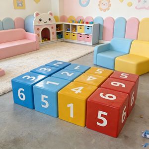 Banc en FRP brillant Y023 en forme de chien <span class=keywords><strong>ballon</strong></span>, résistant aux intempéries, pour l'extérieur, idéal pour café, patio, magasin, exposition, décoration de jardin - Product Image 2