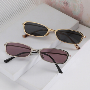 Occhiali da Sole alla Moda per Donne, Montature Rettangolari Piccole per Guida e Attività all'Aperto, Occhiali da Sole Leggeri in Metallo di <span class=keywords><strong>Design</strong></span> per Uomini - Product Image 1