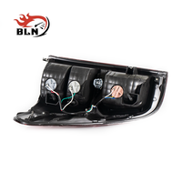 Vente en gros usine : Ensemble de feux stop de rechange pour Toyota Hilux Revo 2015 4x4 Pickup, feu d'avertissement arrière