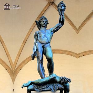 Statue de Persée en bronze grandeur nature, célèbre sculpture grecque et romaine classique de Benvenuto <span class=keywords><strong>Cellini</strong></span> avec la tête de Méduse - Product Image 5