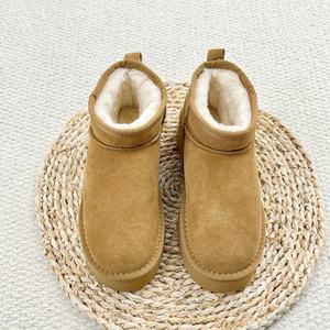 Bottines classiques pour femmes de haute qualité, doublées de fausse fourrure chaude, chaussures d'hiver pour l'extérieur - Product Image 4