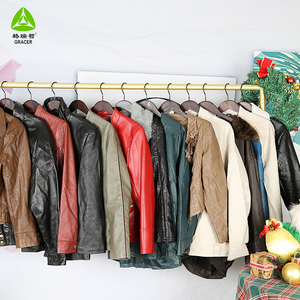 How to Hand Leather Jackets on Coat Rack: Expert Tips & Tricks