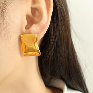Geometric <b>Cuff</b> <b>Earrings</b> 18K Gold Plated Zinc Alloy Party Fashion Statement Jewelry - Product Image 4