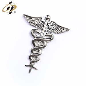 Personalizado diseño de alas cromado 3d grabado metal emblema de coche - Product Image 1