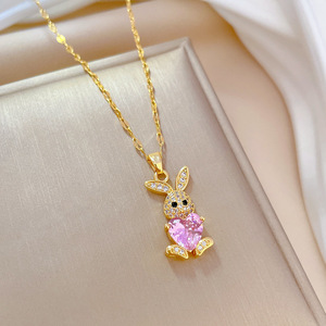 Orecchini a Perno Trendy da Donna in Acciaio Inossidabile Placcato Oro Ipoallergenico con Pietra Naturale e Design a Coniglio per Pasqua - Product Image 6