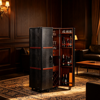 Vintage Schwarzer Leder-Weinschrank mit Rädern Retro Mobiler Barschrank Whisky-Aufbewahrung Vitrine für Heim-Bar-Möbel