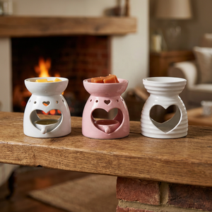 Bruciatore di Oli Essenziali in Ceramica Fatto a Mano con Design a <span class=keywords><strong>Cuore</strong></span> Cavo, Scaldacera per Aromaterapia, Portacandele Tealight per Arredamento Casa - Product Image 1