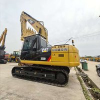 Excavatrice sur chenilles d'occasion CAT 320D, 20 tonnes, moteur d'origine fiable, faible nombre d'heures de fonctionnement, livraison rapide, stock disponible, haute performance