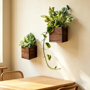 Fioriera da Parete Leggera in Legno, Vaso Quadrato Sospeso per Piante Grasse, Pothos e Piante Rampicanti, Vaso Rustico per Interni - Product Image 3