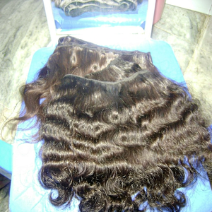 ลดราคาสุดๆ! ผมแท้ Remy 100 กรัม ต่อผมแบบเส้น 100% ผมเวอร์จินธรรมชาติจากอินเดีย เรียงเกล็ดผม  แบบเย็บสองชั้นด้วยเครื่อง - Product Image 1